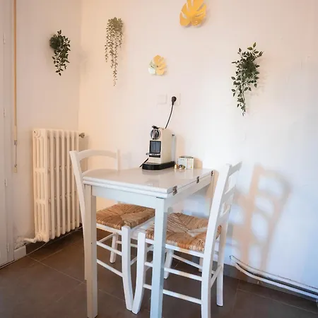 Apartment Location Studio Avec Loggia Antibes